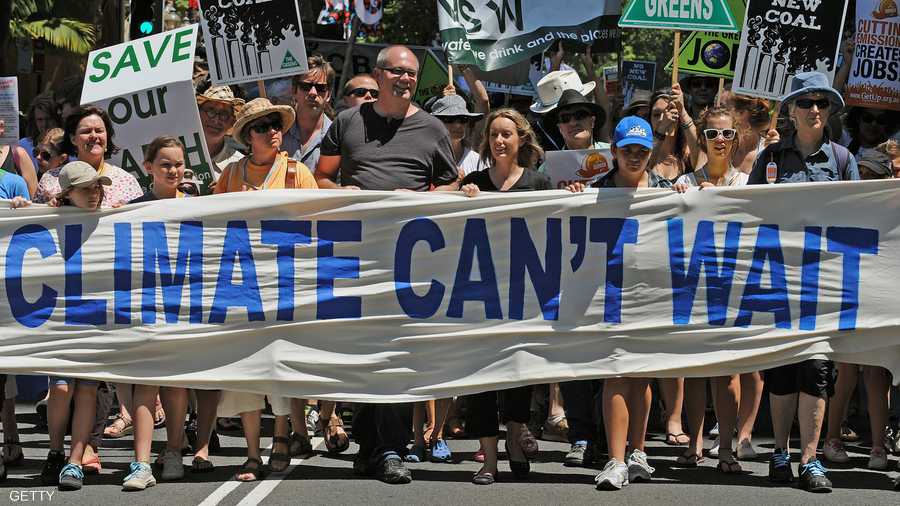 مناصرو البيئة ينظمون احتجاجات مستمرة سعيا للحد من المخاطر التي تواجه البيئة