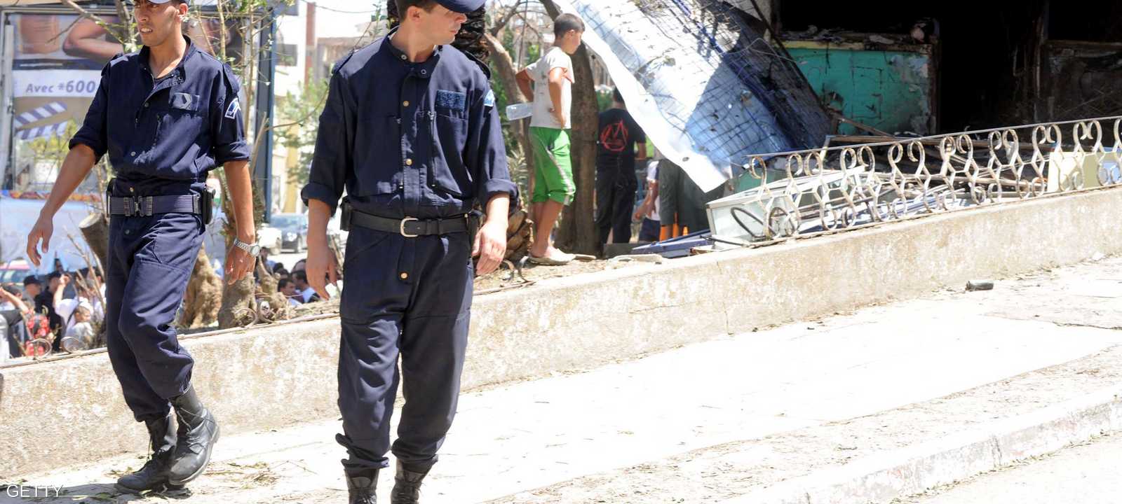 عناصر من الشرطة الجزائرية - أرشيفية