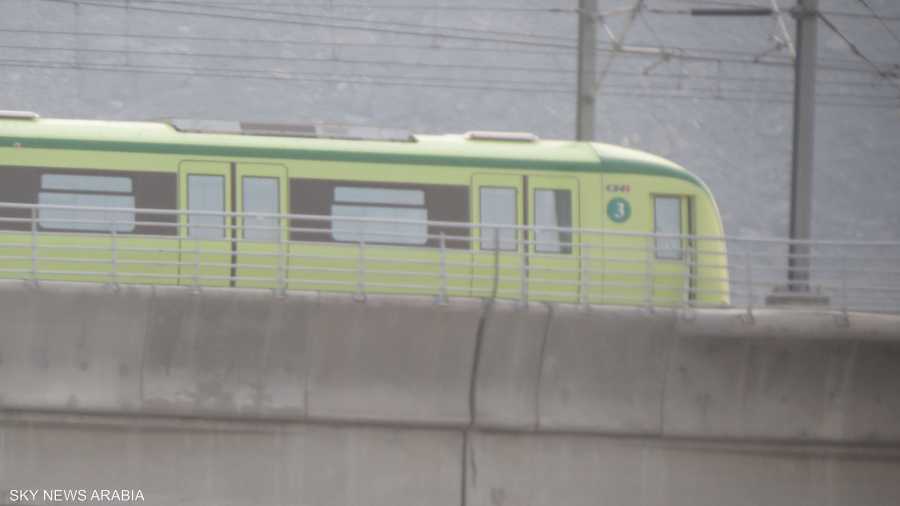 خدمة الحجيج لتسهيل المناسك في قطار لنقل الحجاج لموقع رمي الجمرات