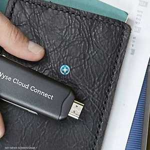 تشبه وحدة Wyse Cloud Connect وحدات تخزين فلاش "يو إس بي" 