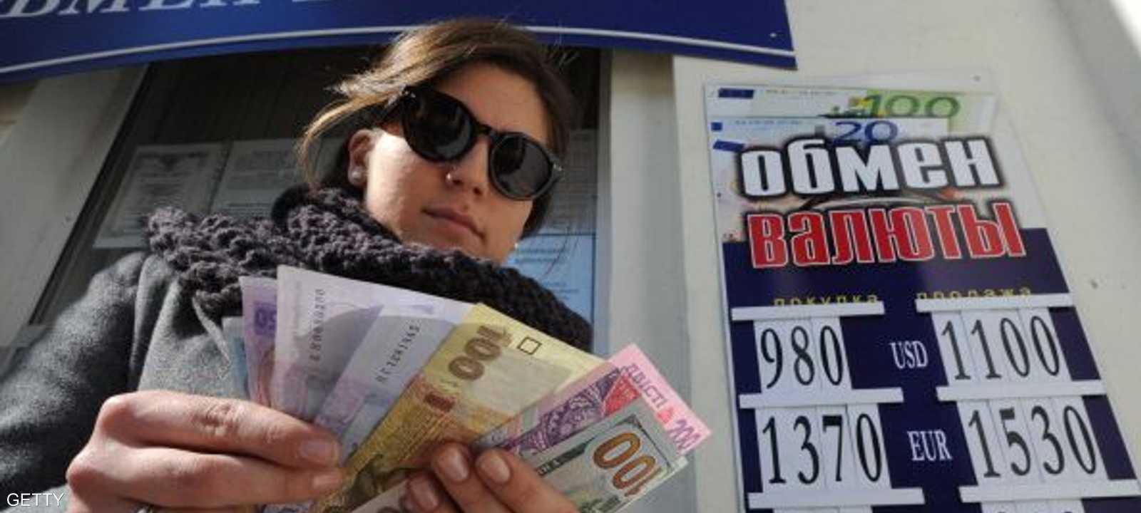 الأزمة الأوكرانية أثرت على الروبل الروسي