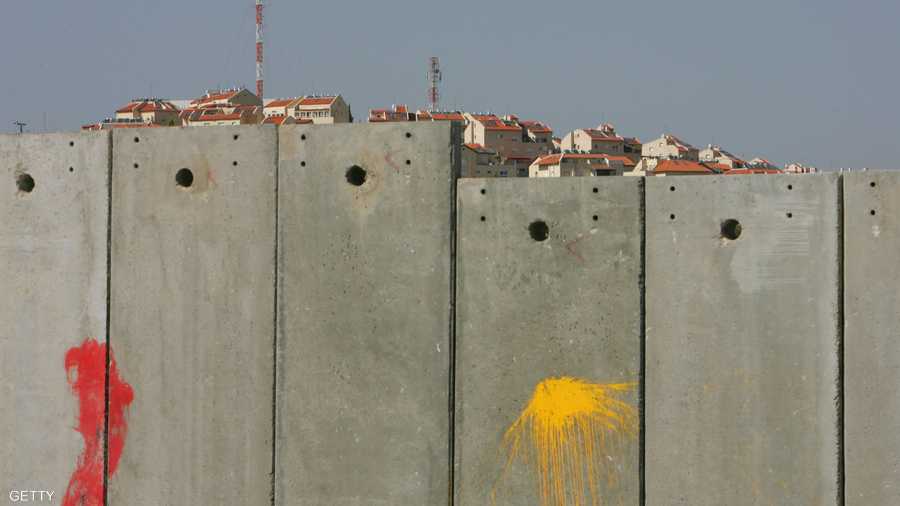 الجدار الإسرائيلي هدف إلى منع وصول فلسطينيي الضفة للأراضي المحتلة