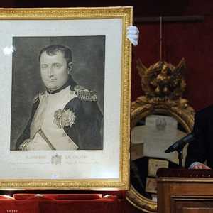 عرض لصورة لنابليون خلال المزاد