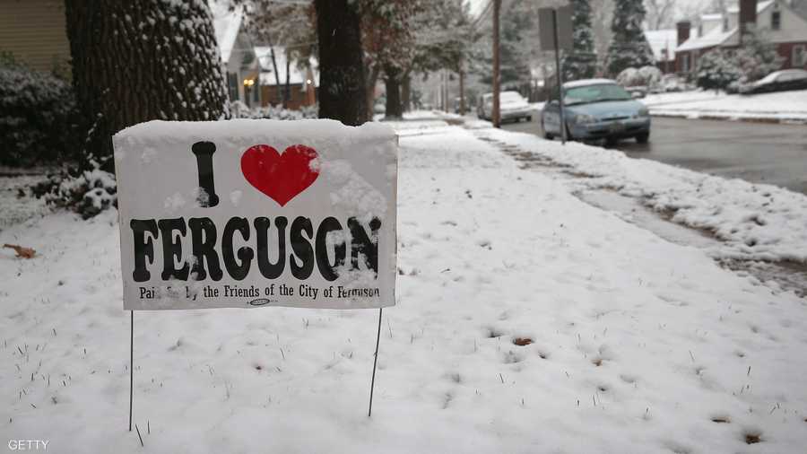 الثلوج في مدينة فيرغسون في ولاية ميزوري الأميركية
