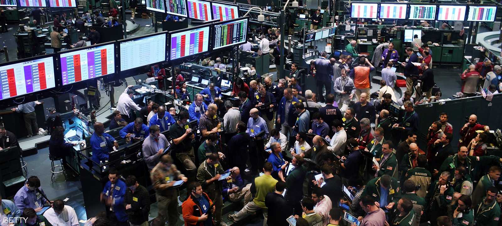 أسعار النفط تخلت عن مكاسبها في أوائل تعاملات الثلاثاء