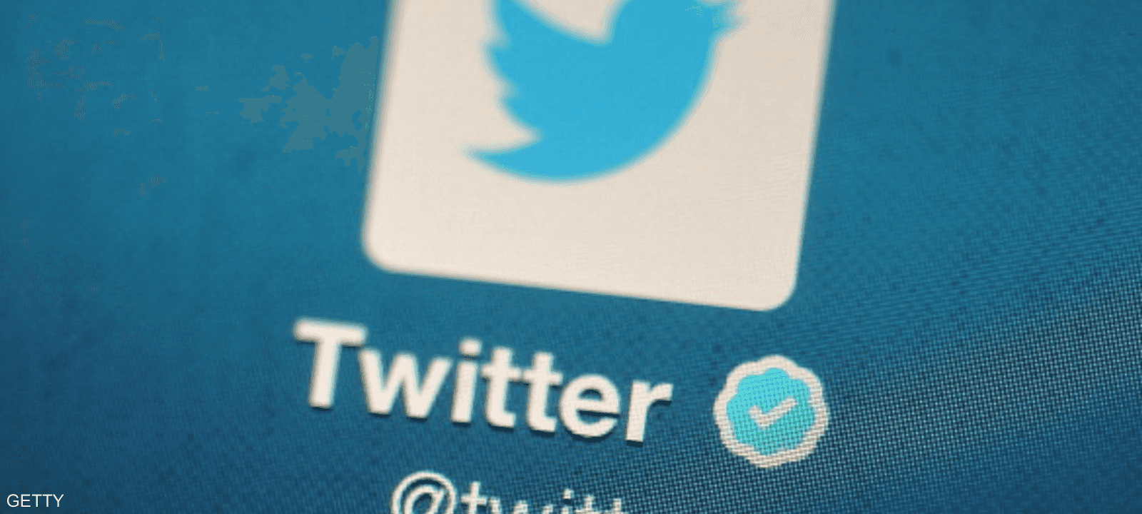 ليس بالضرورة أن يكون المستلم من عملاء البنك