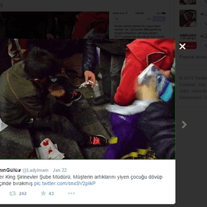 صورة الطفل السوري اللاجئ الذي تعرض للضرب التي تبادلها المغردون على تويتر 