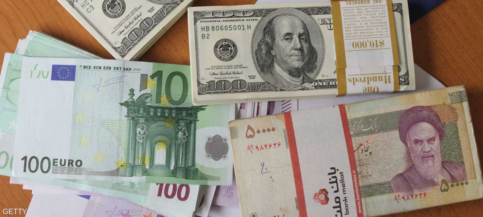 تواجه إيران مشكلة في التحويلات المالية نتيجة العقوبات