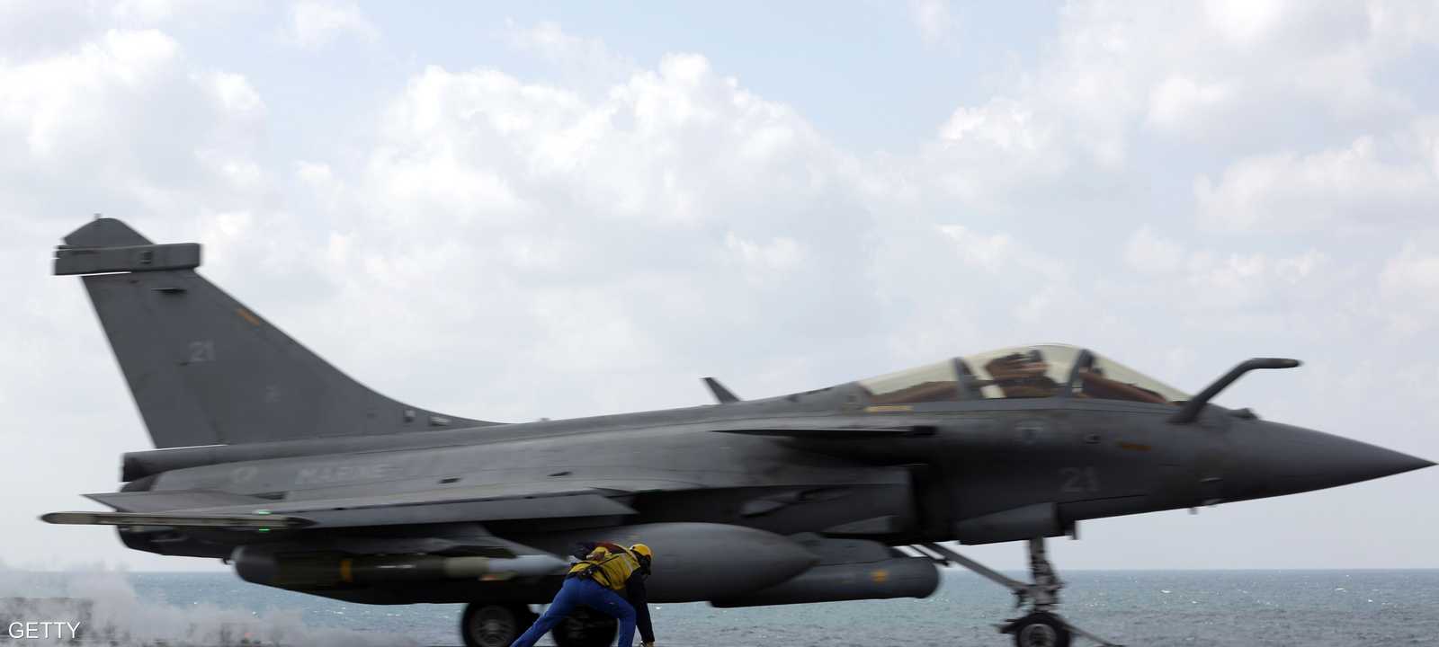 طائرة فرنسية مقاتلة من طراز رافال