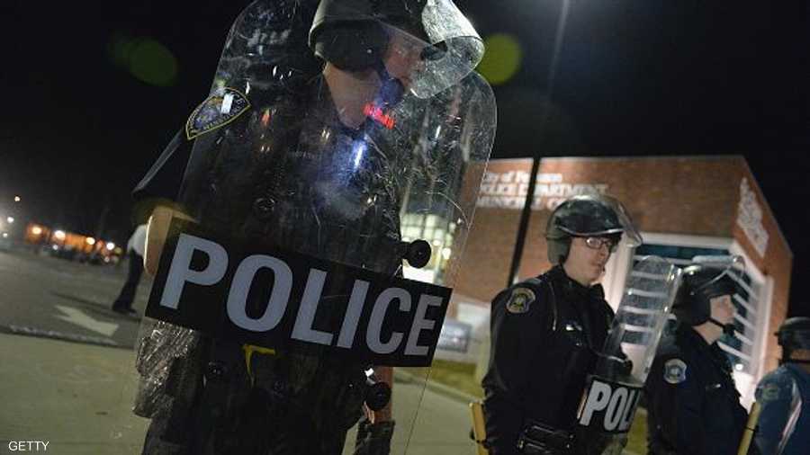 عناصر الشرطة في حالة تأهب دائم