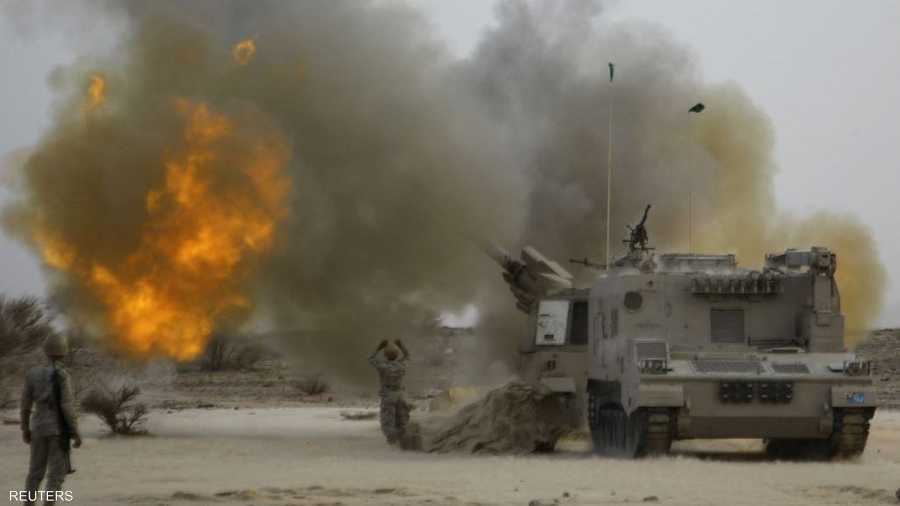 قصف مدفعي عنيف من الأراضي السعودية باتجاه مواقع للحوثيين داخل الأراضي اليمنية