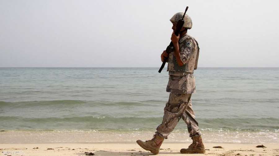 وآخر من المسؤولين عن مراقبة السواحل السعودية قرب الحدود اليمنية