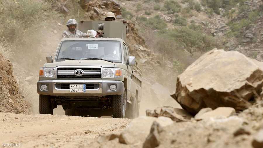 دورية سعودية تجوب الشريط الحدودي مع اليمن