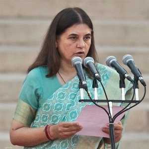 الوزيرة غاندي نددت بتفضيل الذكور على النساء
