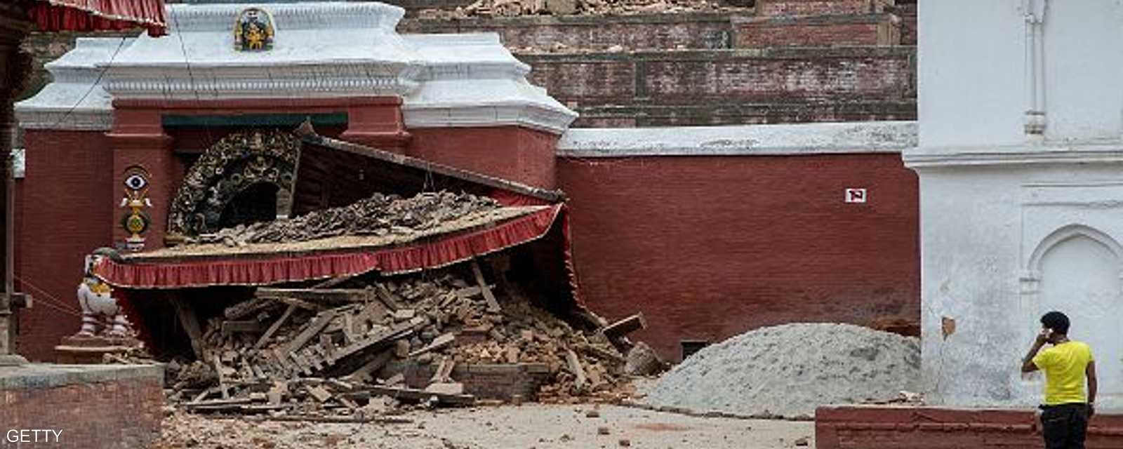 الزلزال دمر عددا كبيرا من المعالم السياحية لنيبال