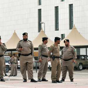 مجموعة من رجال الشرطة السعوديين في الرياض (أرشيفية)