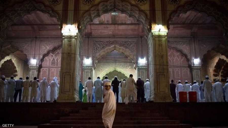 مساجد الهند اكتظت بالمصلين