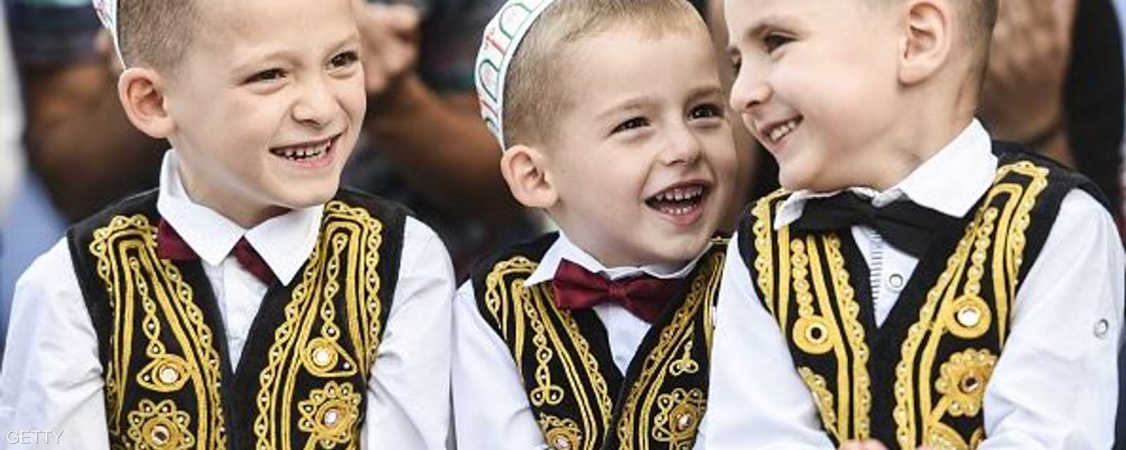 أطفال من كوسوفو.. سعادة كبيرة مع أول أيام العيد