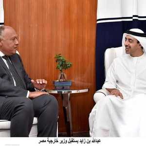 جانب من لقاء سابق لعبدالله بن زايد وشكري.