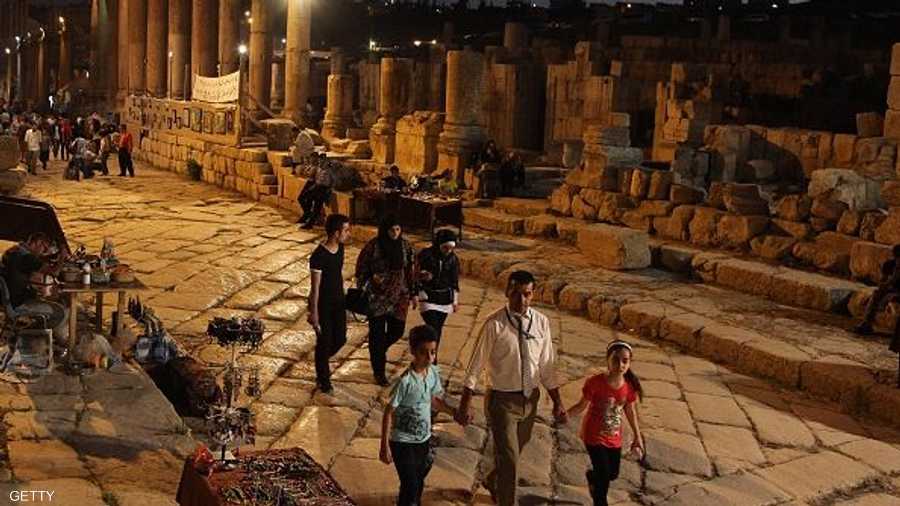 يقام المعرض في المدينة الرومانية القديمة جرش بشمال الأردن 