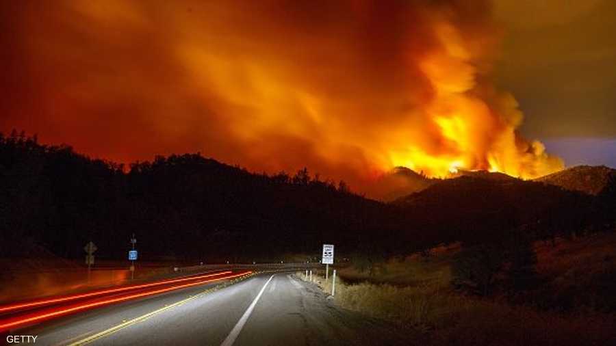 دمر الحريق أكثر من 50 مبنى 