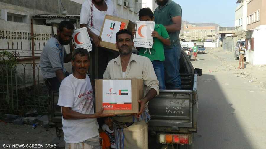 مساعدات غذائية وصلت إلى المحتاجين في عدن