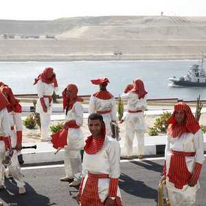 إحدى الفرق الاستعراضية أثناء الاستعدادات لحفل افتتاح قناة السويس الجديدة