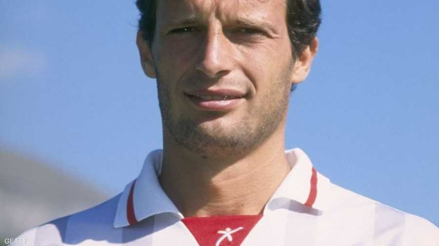 هكذا بدا ماسيمليانو أليغري مدرب يوفنتوس خلال فترة لعبه مع بيروجيا