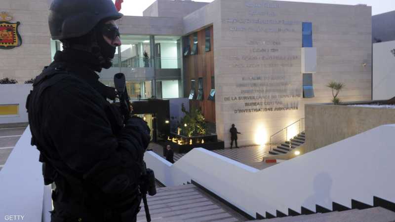 عنصر أمن عند مدخل مكتب مكافحة الإرهاب في المغرب