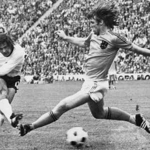 مولر يحرز هدف الفوز بمونديال 1974