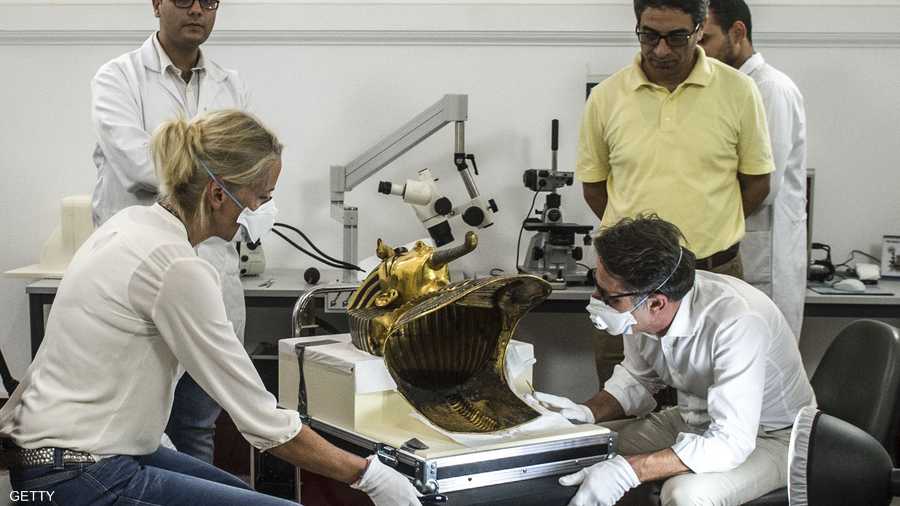 الفريق المشارك في مشروع الترميم ضم مجموعات تشمل مرممين وأثريين وعلماء متخصصين