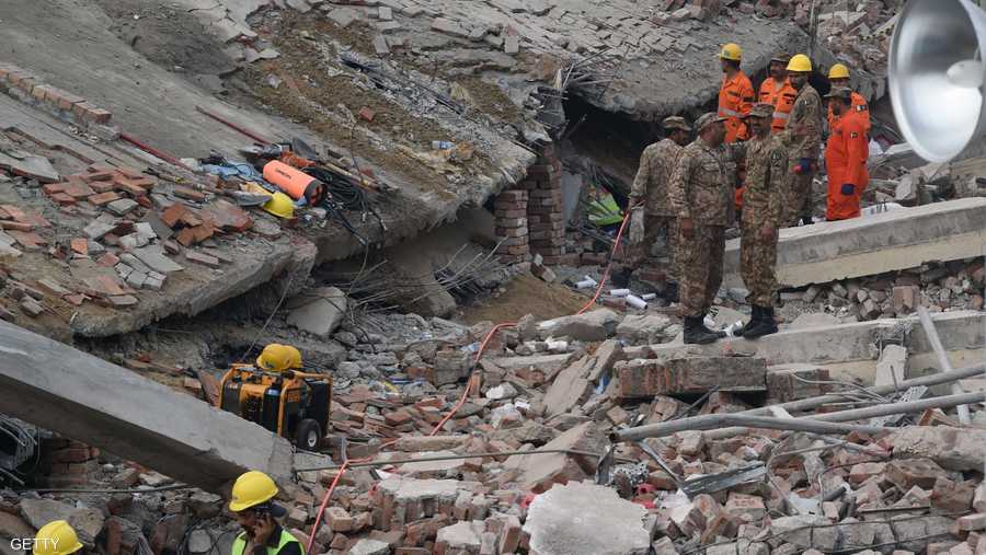 لباكستان سجل سيئ في سلامة وصيانة المباني.