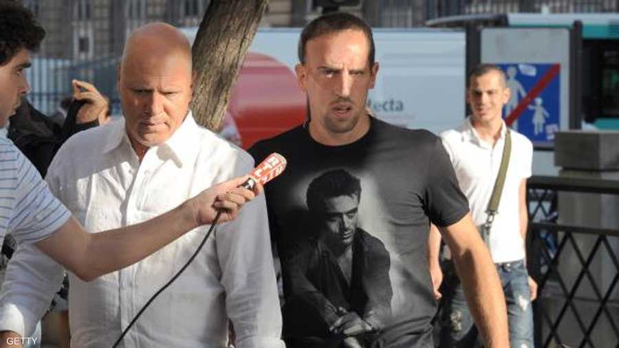 جاء عام 2010 ليشهد فضيحة هزت عرش ريبيري، بعد أن تورط مع زميله كريم بنزيمة في إقامة علاقة غير مشروعة مع فتاة قاصر تدعى زاهية.