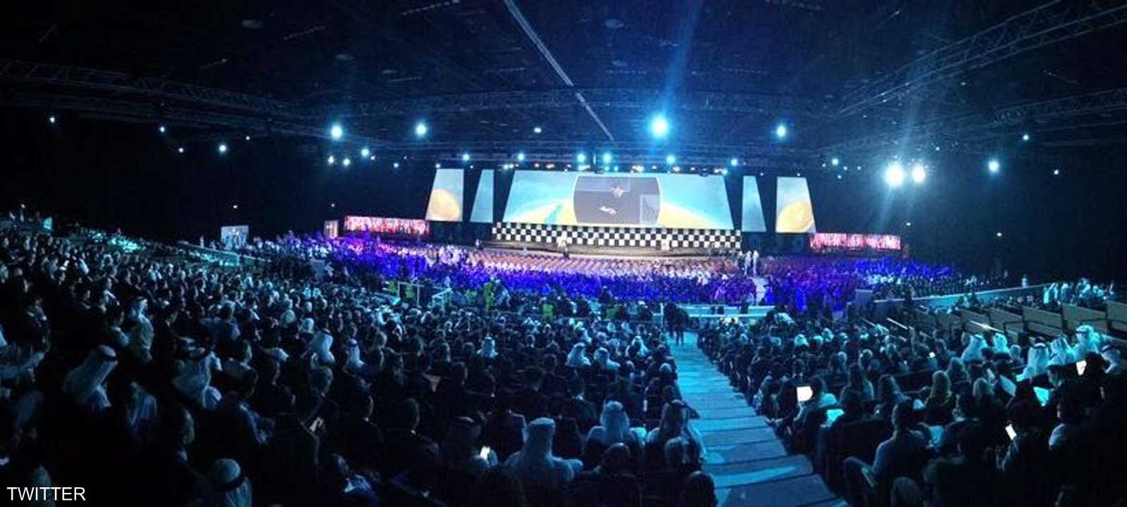 من افتتاح أسبوع أبوظبي للاستدامة وحفل توزيع جائزة زايد لطاقة المستقبل 2016