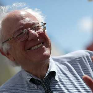 المرشح الديمقراطي المحتمل بيرني ساندرز