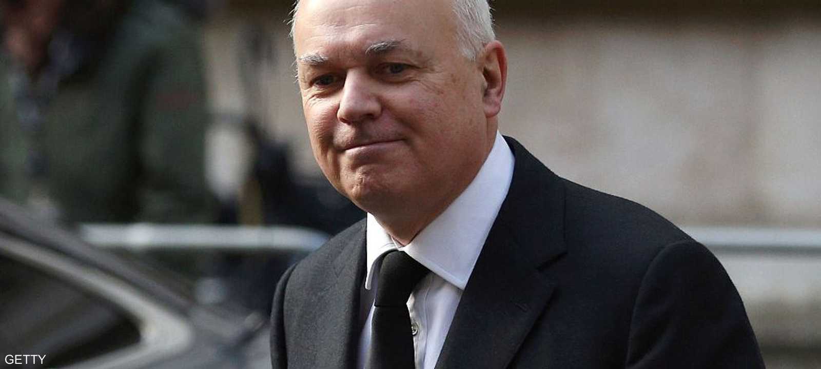 قال الوزير البريطاني المستقيل إن التخفيضات لم تكن ضرورية