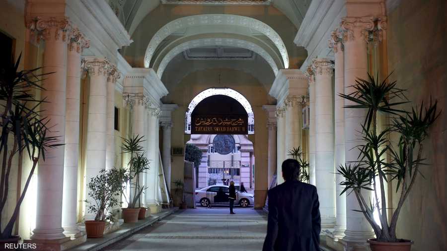 مسرح بني على الطراز اليوناني