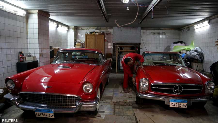 نموذج لسيارات كانت تجوب الشارع في خمسينيات القرن الماضي