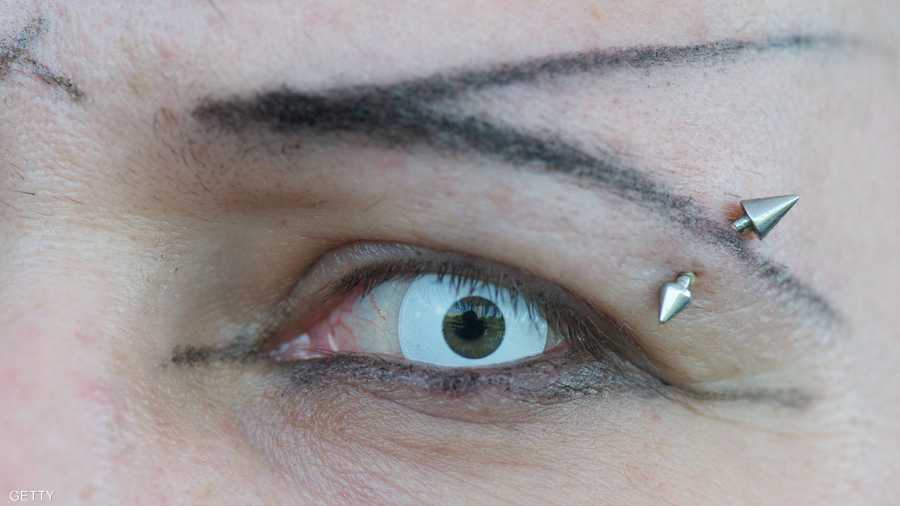 عدسة العين الثلجية