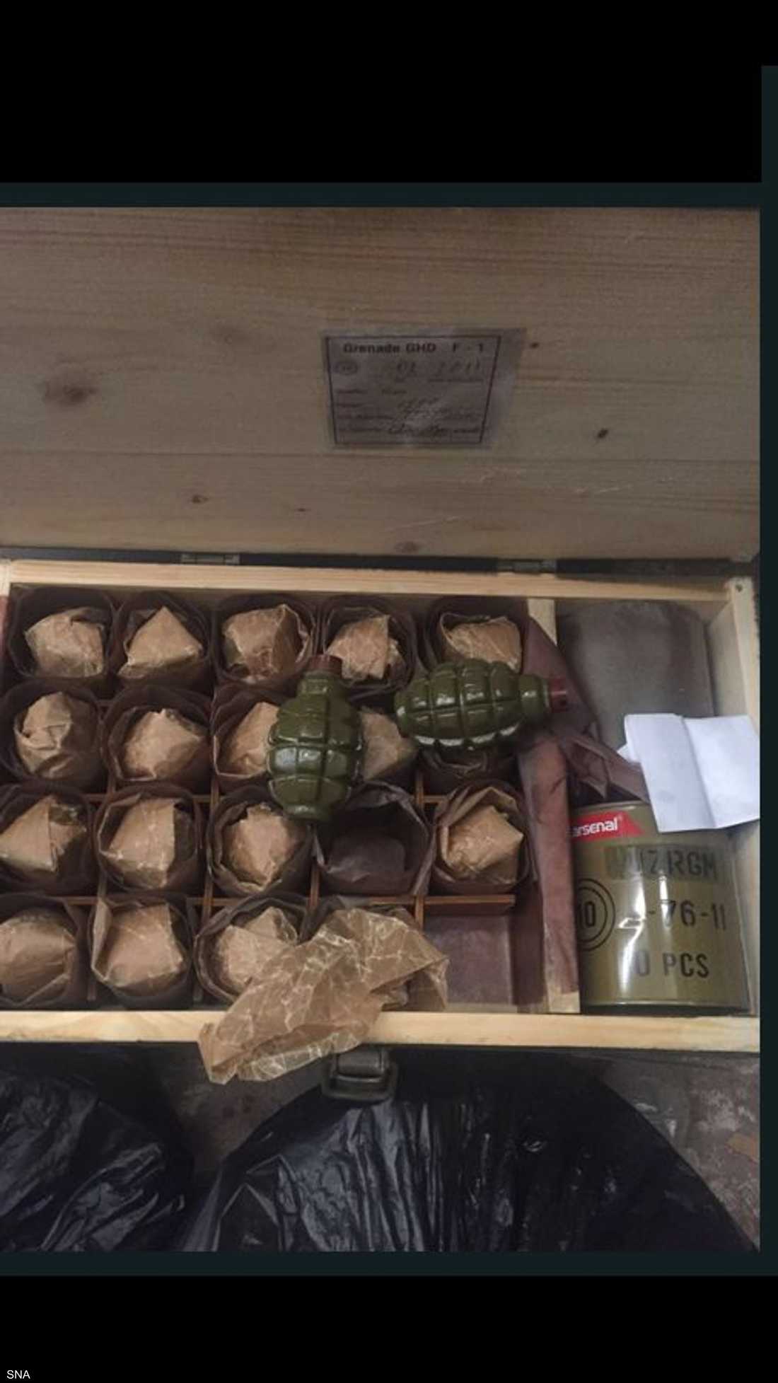 ذخيرة مدفعية وقنابل