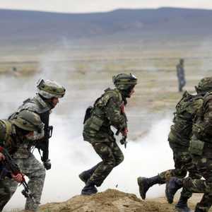 صورة أرشيفية لجنود من أذربيجان خلال مشاركتهم في تدريبات عسكرية