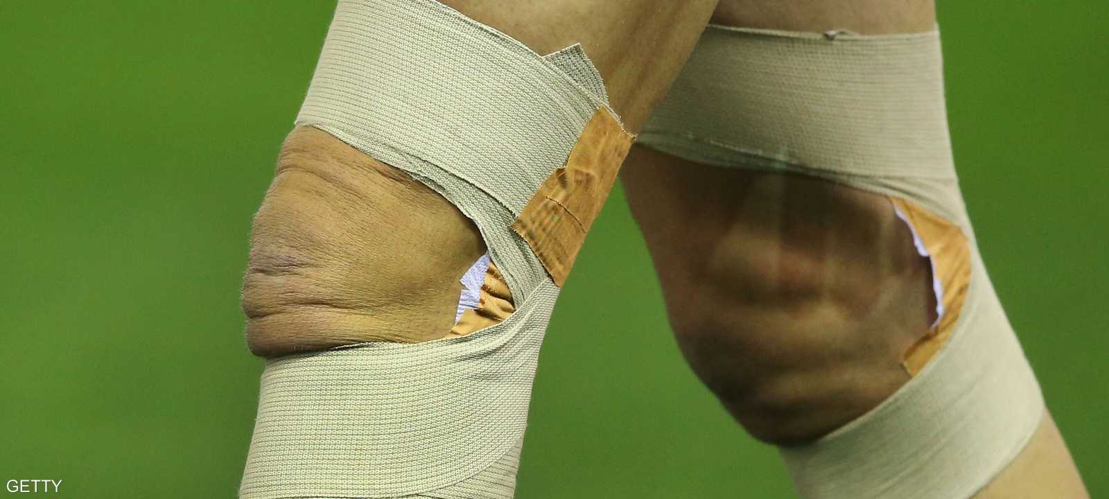 تحدث الخشونة في مفصل الركبة، التي تعدد سببا رئيسيا للألم