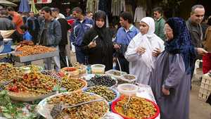 سوق شعبي في الجزائر - أرشيفية
