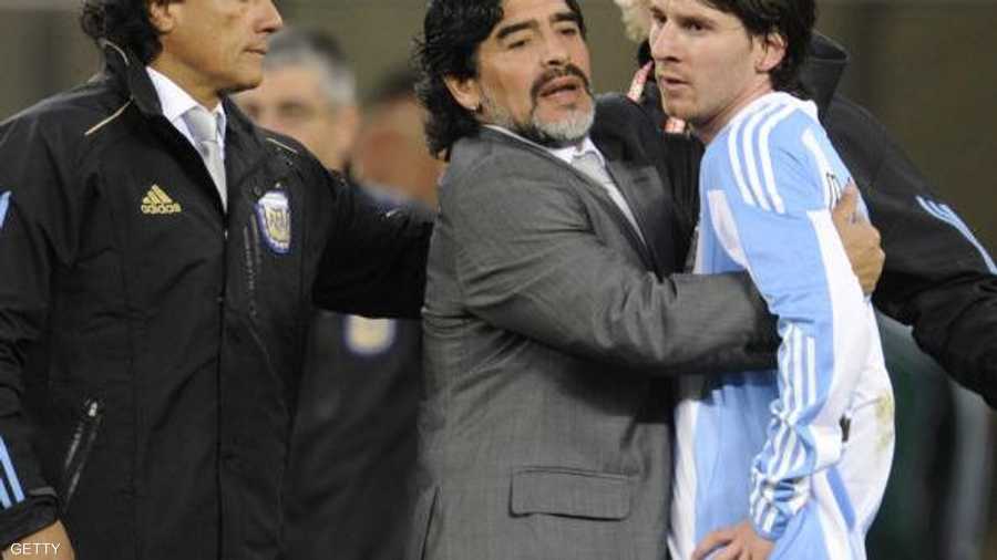 مع مارادونا.. المدرب السابق والنجم الأبرز في تاريخ منتخب الأرجنتين