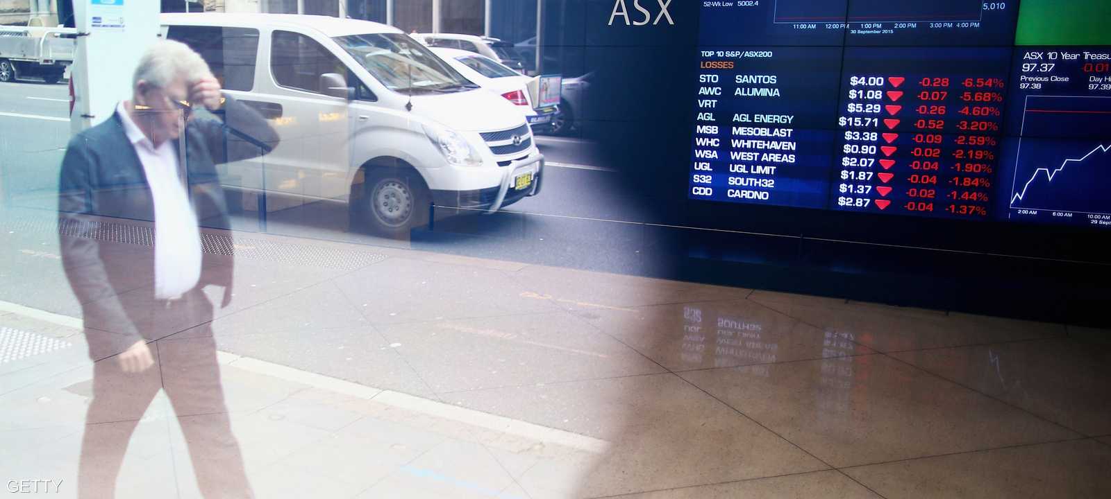 الأحمر تسيد الأسواق بعد تصويت البريطانيين لصالح الخروج من الاتحاد الأوروبي.