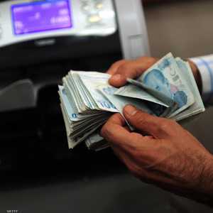 الليرة تراجعت مع الاضطرابات السياسية التي شهدتها تركيا