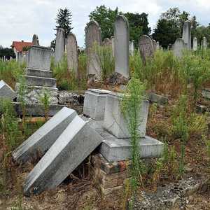 تتوزع مدافن اليهود بالجزائر في الحواضر وكبريات المدن الجزائرية