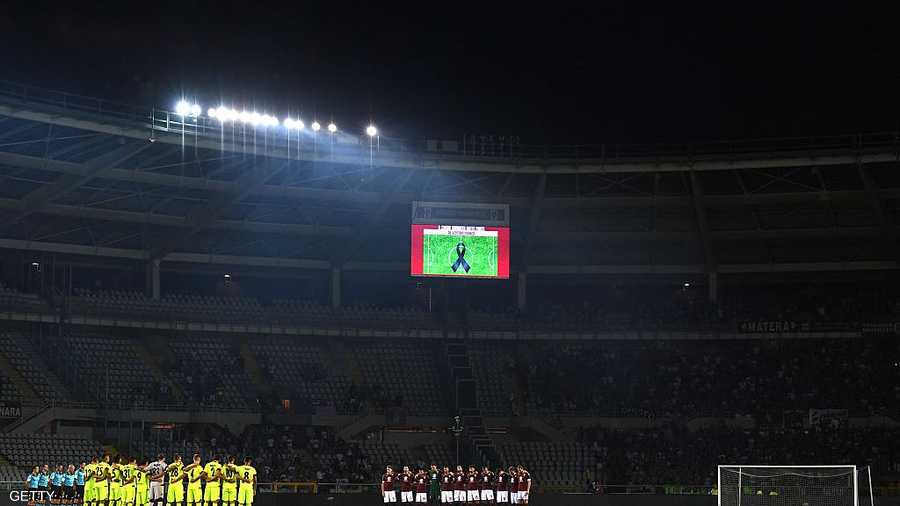 لقطة تكررت في الملاعب تجسد أسى ساد إيطاليا كلها من الشمال إلى الجنوب