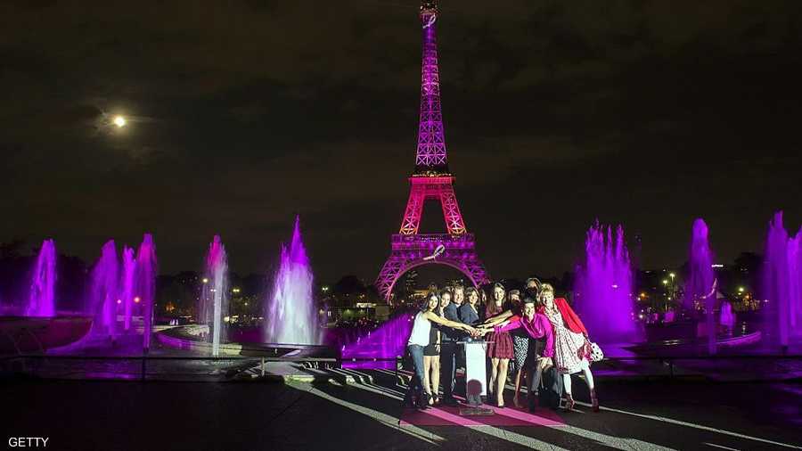 يعد شهر أكتوبرشهر التوعية بمخاطر مرض سرطان الثدي في العالم