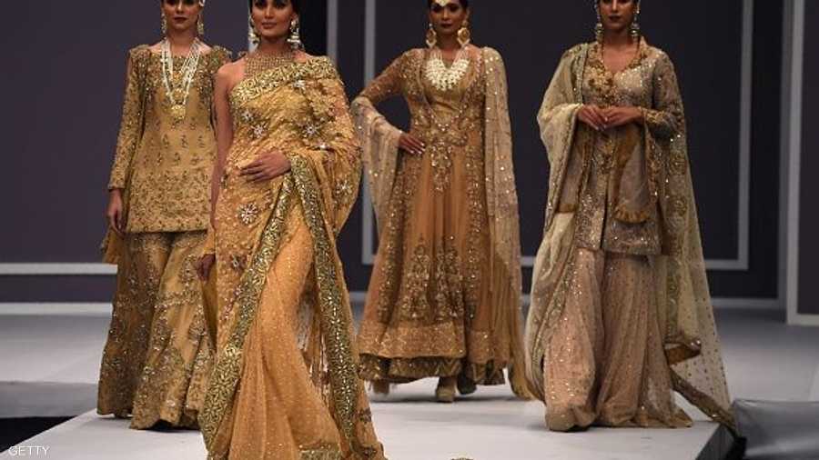 الأزياء الباكستانية تشهد تطويرا مستمرا